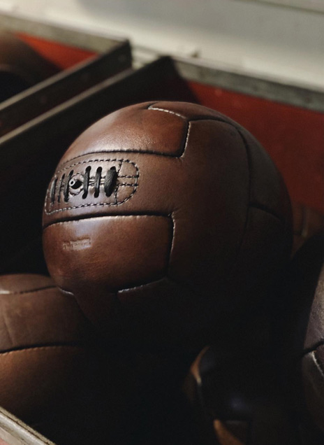 ballon de football vintage en cuir t-shape1930